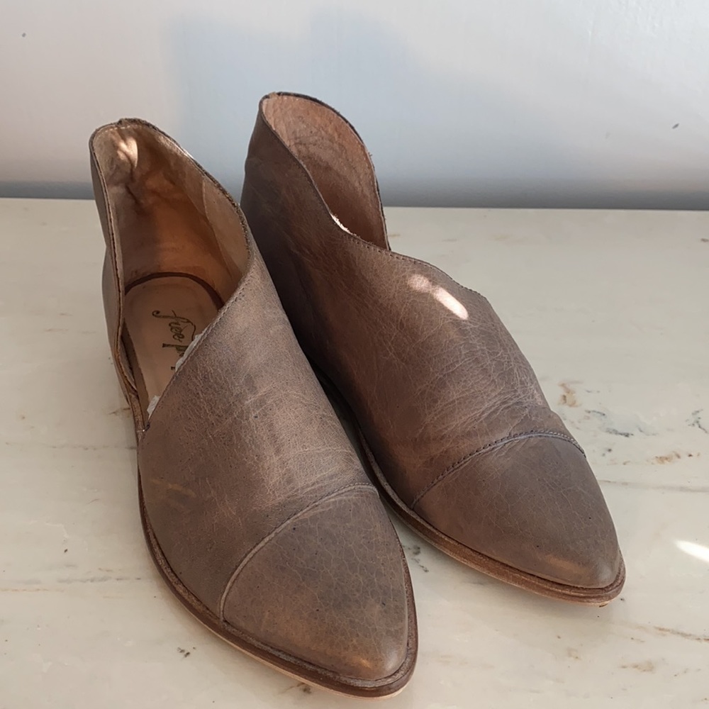 Free People Royale Flats Gray 36